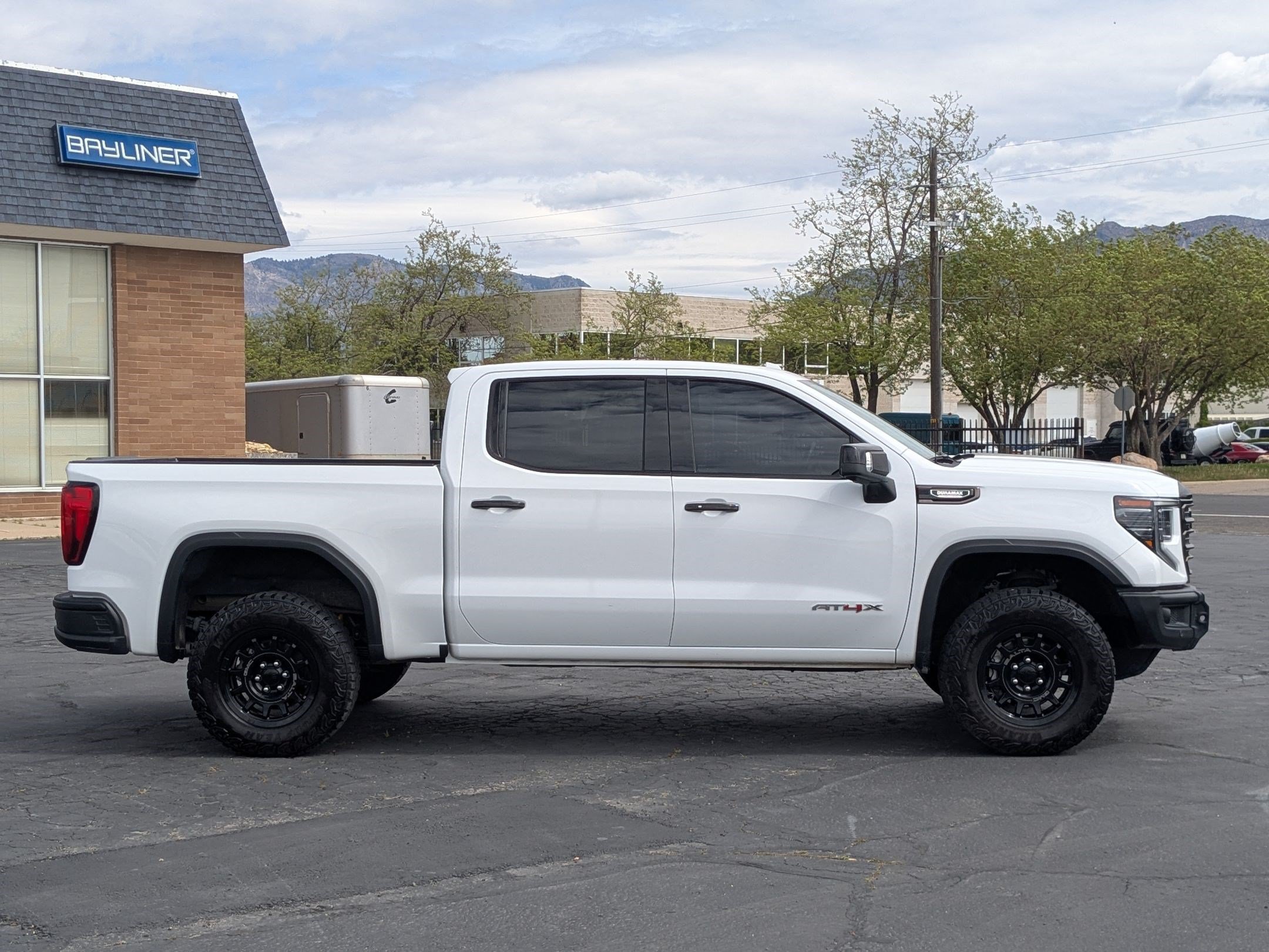 gmc sierra 1500 2024 3GTUUFE81RG379140 image gmc sierra 1500 2024 3GTUUFE81RG379140 image